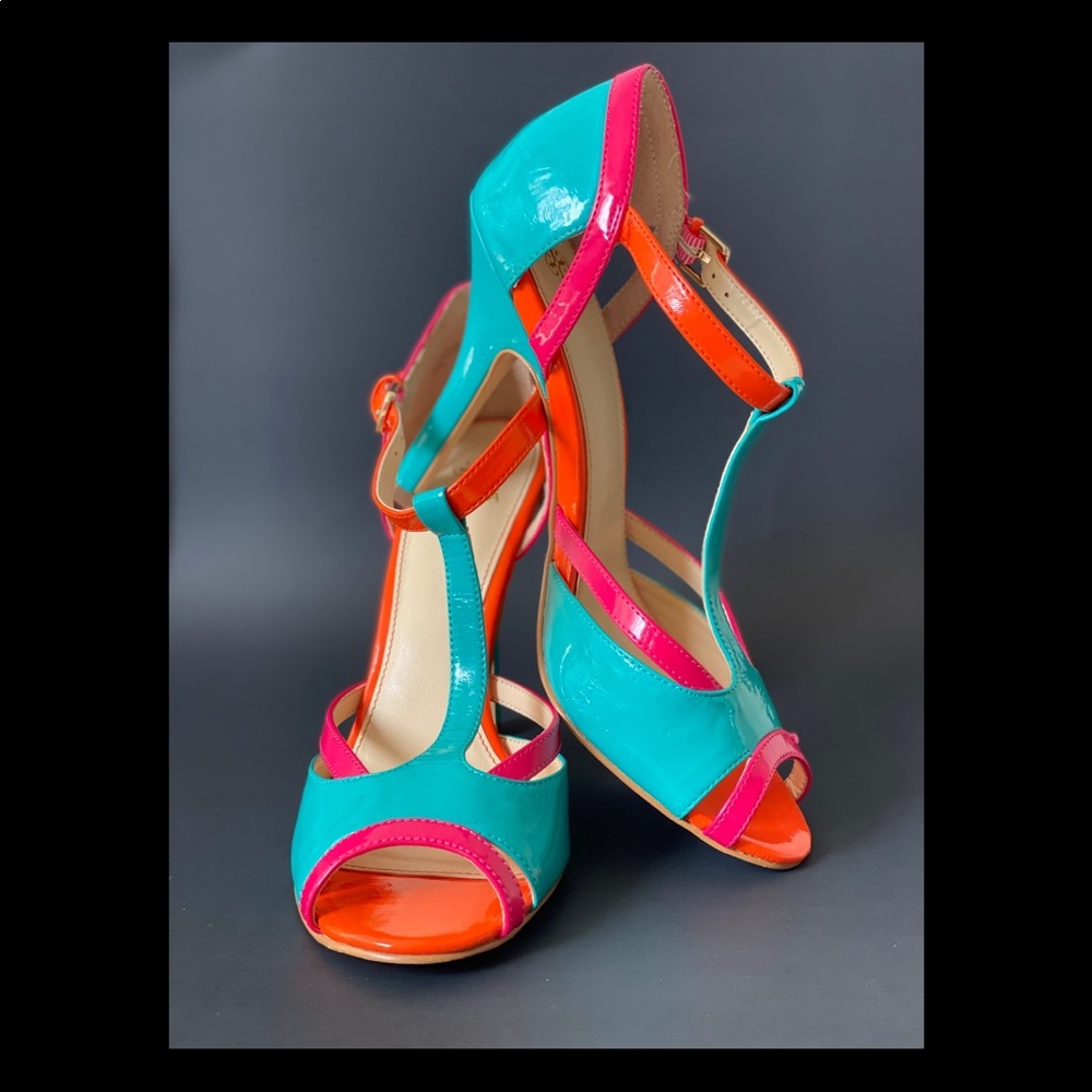 ISOLA Sandals size 9